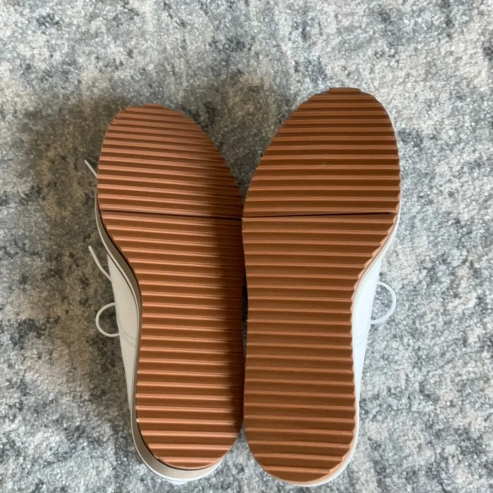 Clergerie Paris BROOK derbies, white lambskin NWOT - Picture 10 of 13